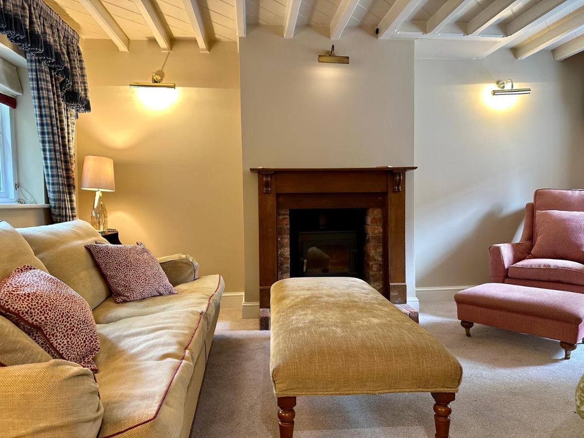 Perfectly Positioned Hambleden House * Henley-on-Thames